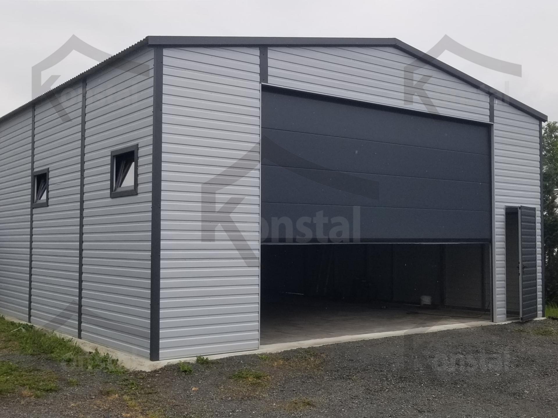 Kiedy opłaca się postawić halę z blachy zamiast budynku murowanego?